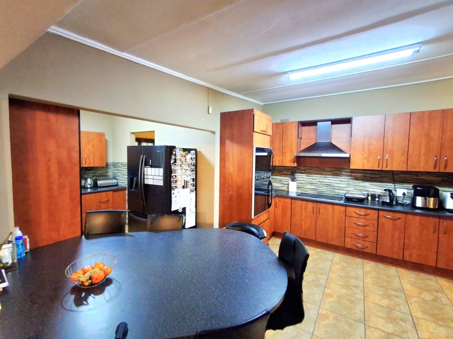 5 Bedroom Property for Sale in Sasolburg Ext 4 Free State